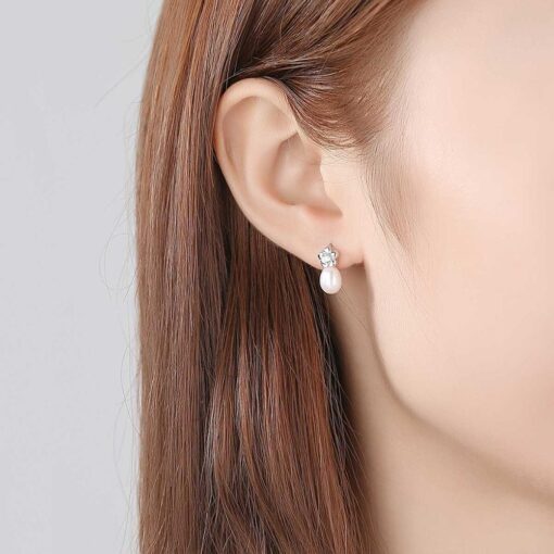 Wholesale Earrings Jewelry S925 Flower Shaped Earrings 1