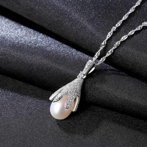 Wholesale Necklaces Natural Freshwater Cultured Pearl 3