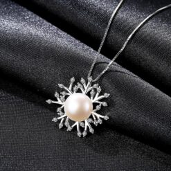 Wholesale Necklaces Sparkling Snowflake Freshwater Cultured Pearl 3
