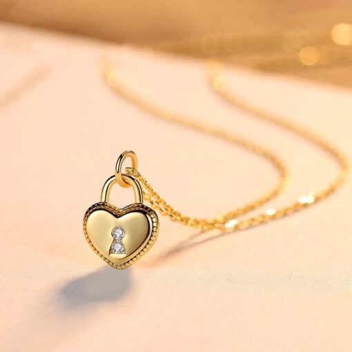 Wholesale Lacie Heart Pendant Necklace for Women 3