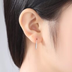 Wholesale Lady Luxury Simple Design Fascinating Silver Drop Earring 2