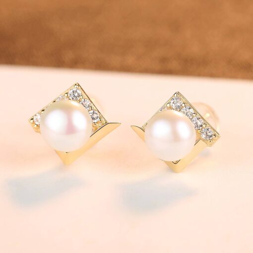 Freshwater Pearl 14K Gold Earrings Elegant Jewelry 3