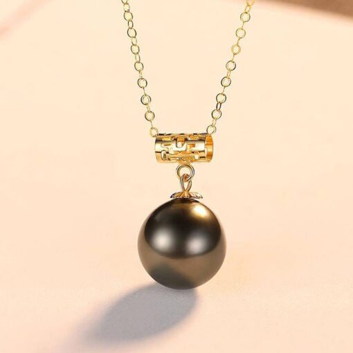 18K-Gold-Chain-Pendant-Necklace-with-Black-Pearl-5