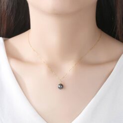18K-Gold-Graceful-Crown-Black-Pearl-Pendant-Necklace-9